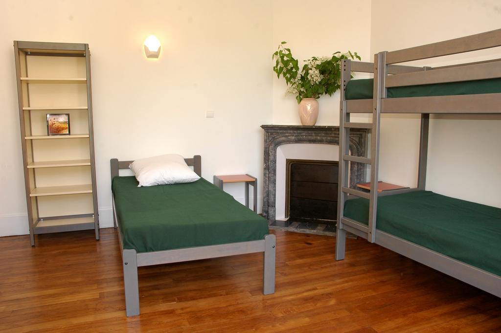 La Maison Des Randonneurs Hostel Auxerre Room photo